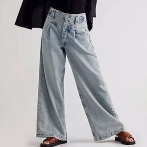 We the Free Button Fly Size Medium High Waist Super Sweeper Wide Leg Pants